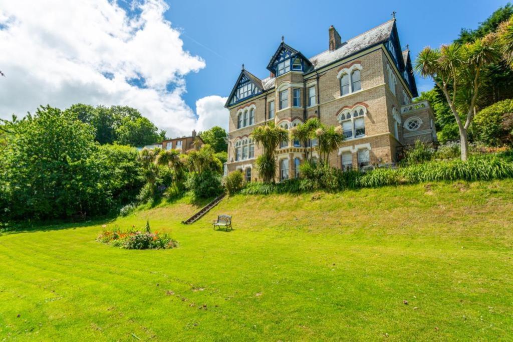 Westwell Hall Guest Accommodation, Bed & Breakfast, Luxury Rooms Ilfracombe Kültér fotó